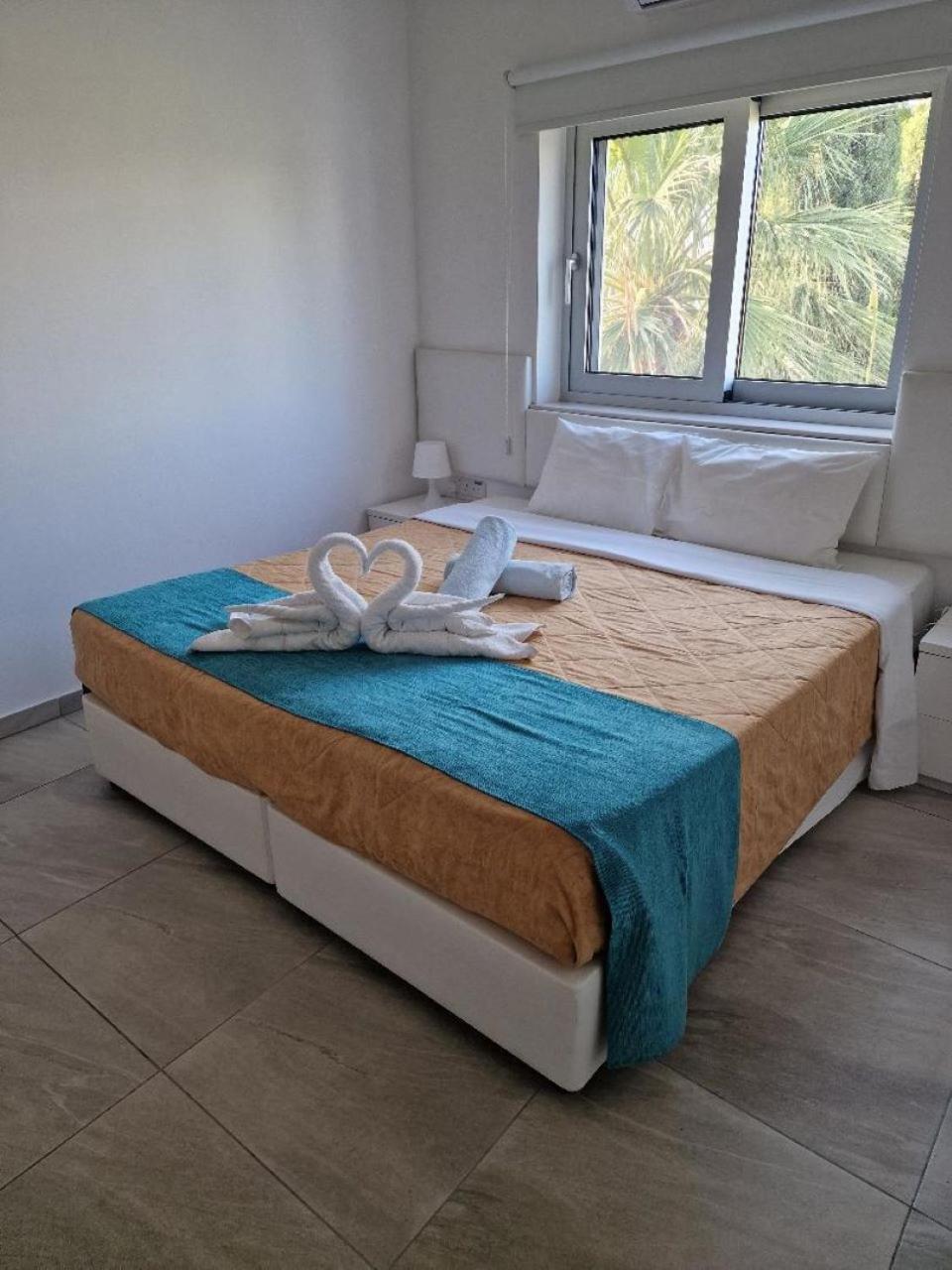 Christopher's Sandy Hotel de apartamente