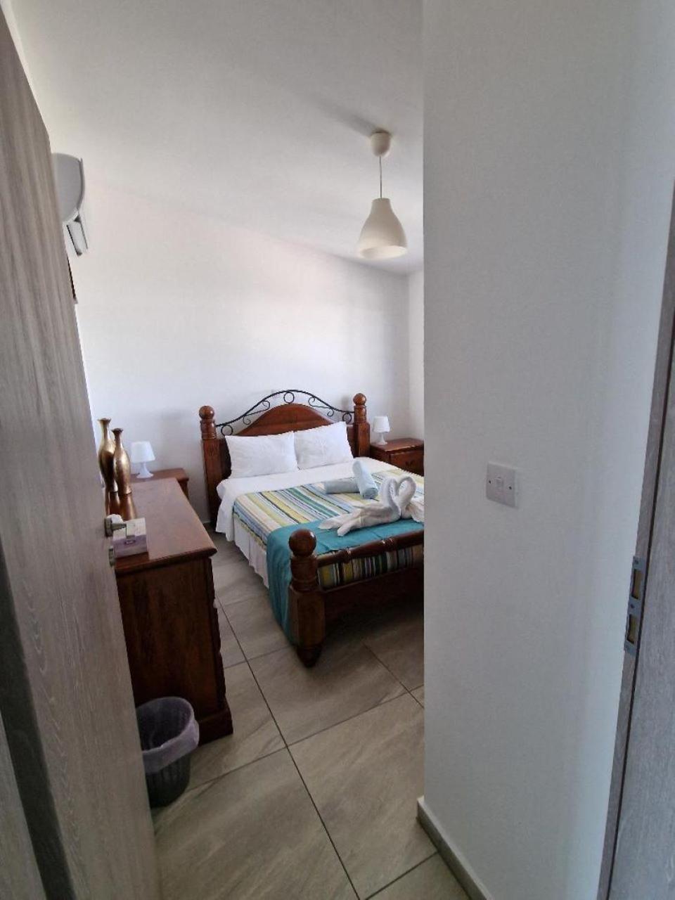 Christopher's Sandy Hotel de apartamente
